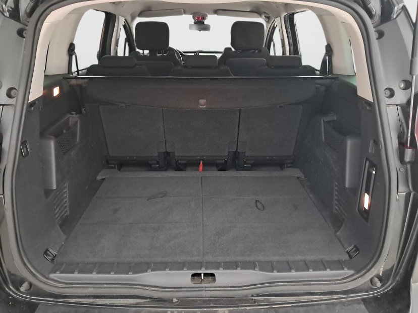 Peugeot 5008, 2011