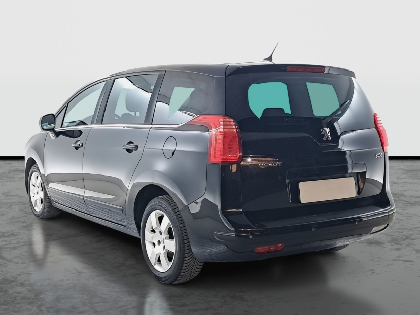Peugeot 5008, 2011