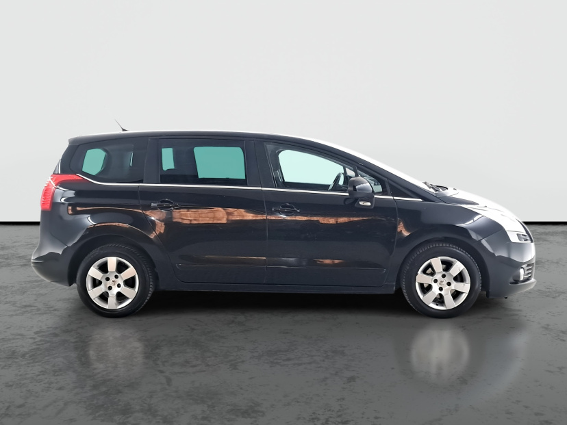 Peugeot 5008, 2011