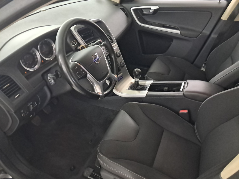 Volvo XC60, 2011
