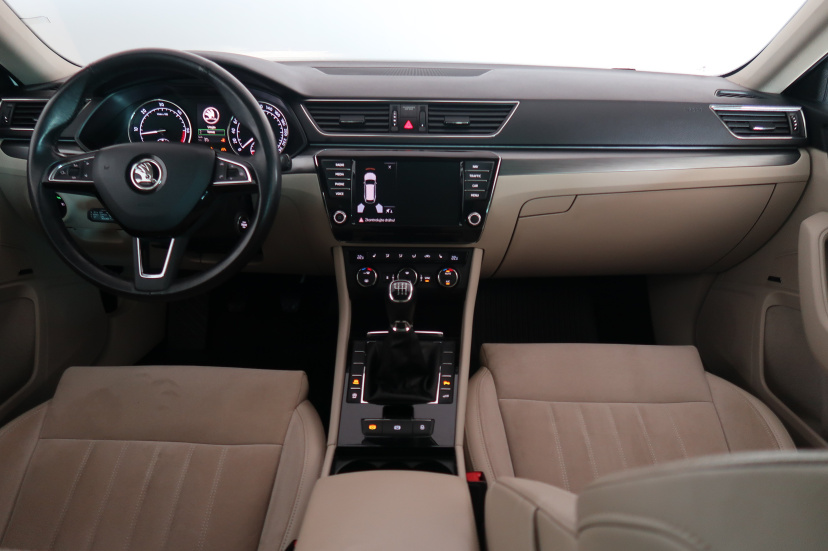 Škoda Superb, 2017