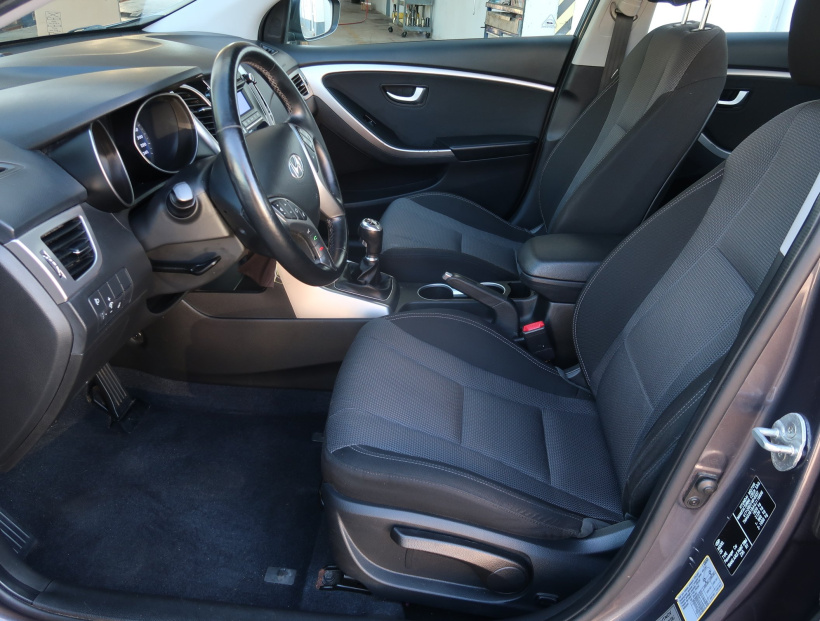Hyundai i30, 2016