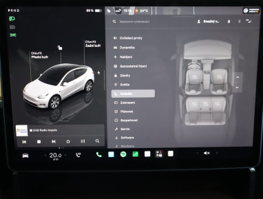 Tesla Model Y - 2024