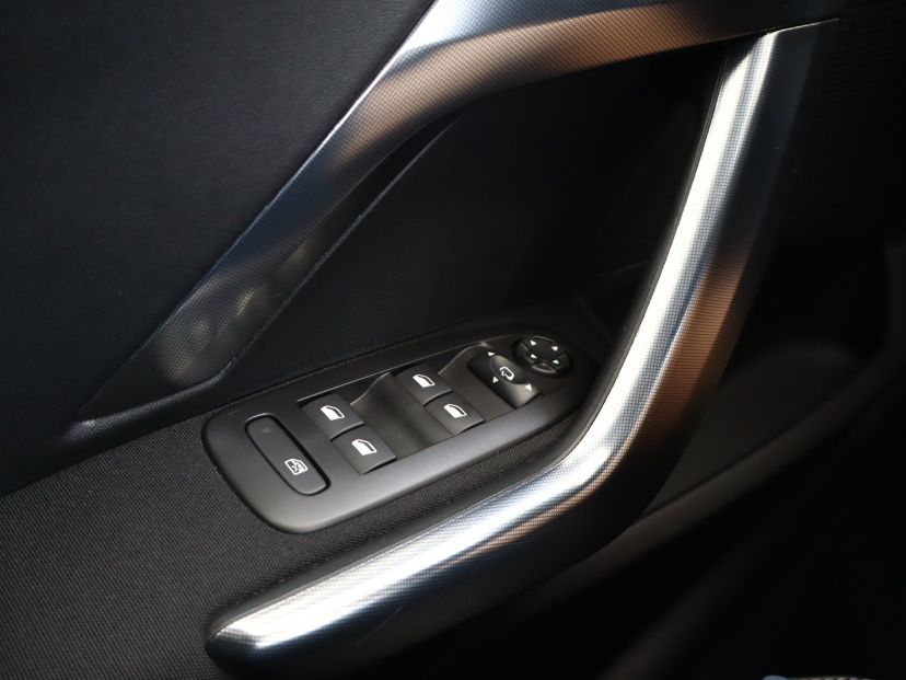 Peugeot 2008, 2018