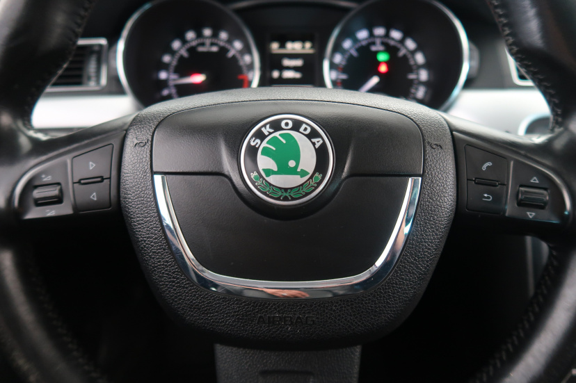 Škoda Superb, 2012