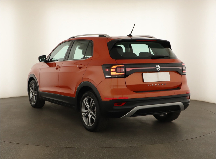 Volkswagen T-Cross, 2020