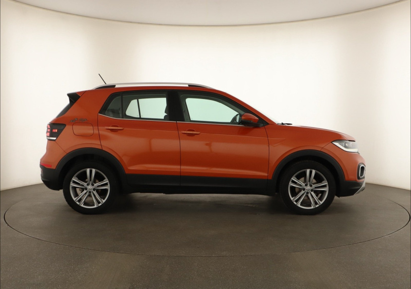 Volkswagen T-Cross, 2020