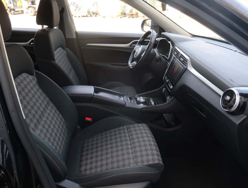 MG ZS SUV, 2019