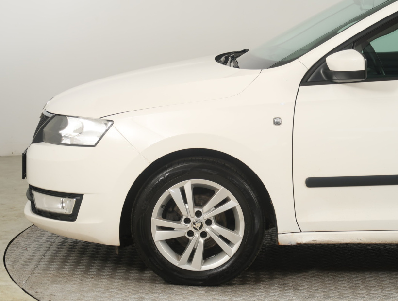 Škoda Rapid Spaceback, 2014