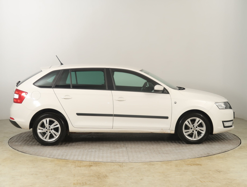 Škoda Rapid Spaceback, 2014
