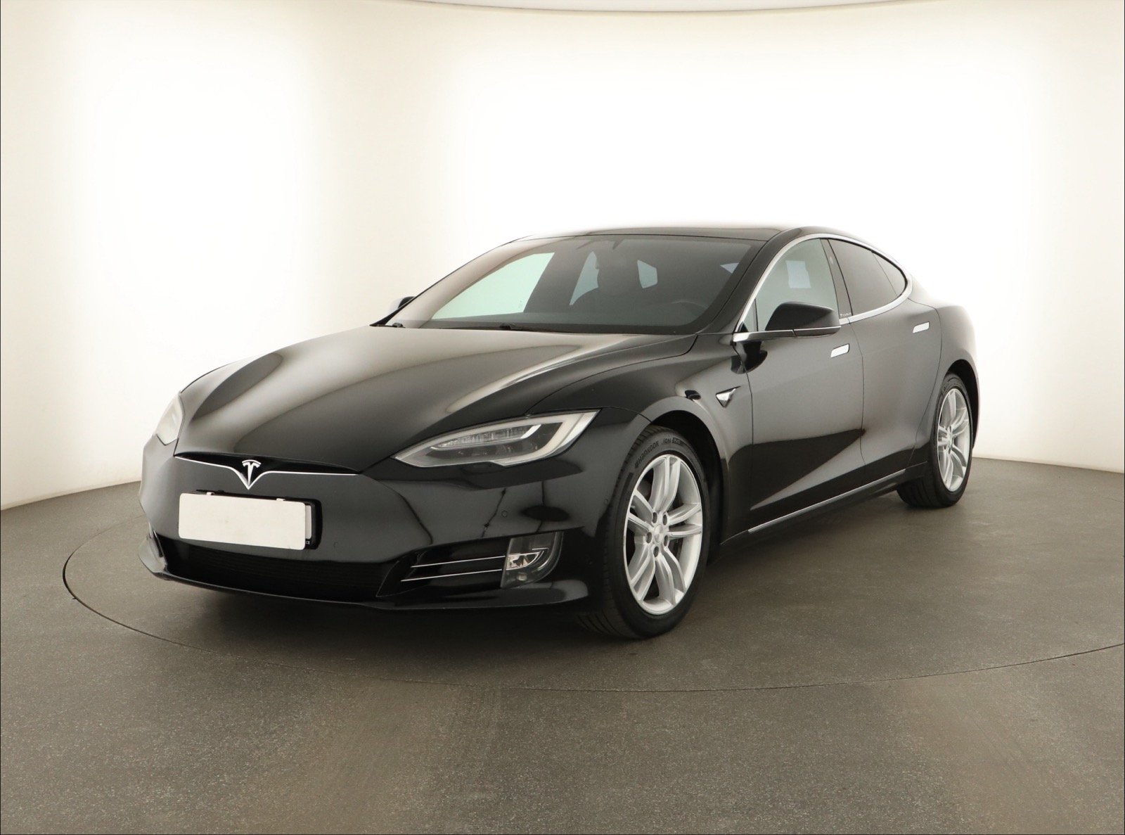 Tesla Model S 100D – fotografie 3