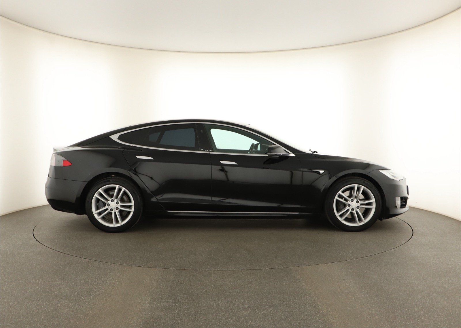 Tesla Model S 100D – fotografie 8