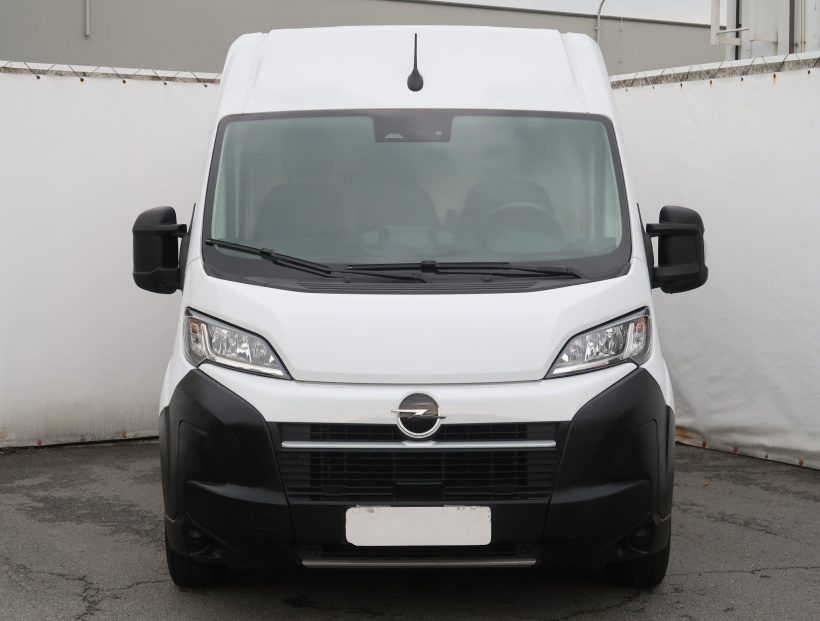Opel Movano, 2024
