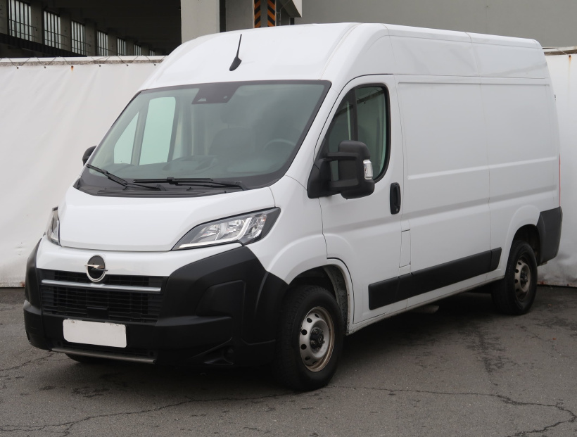 Opel Movano, 2024