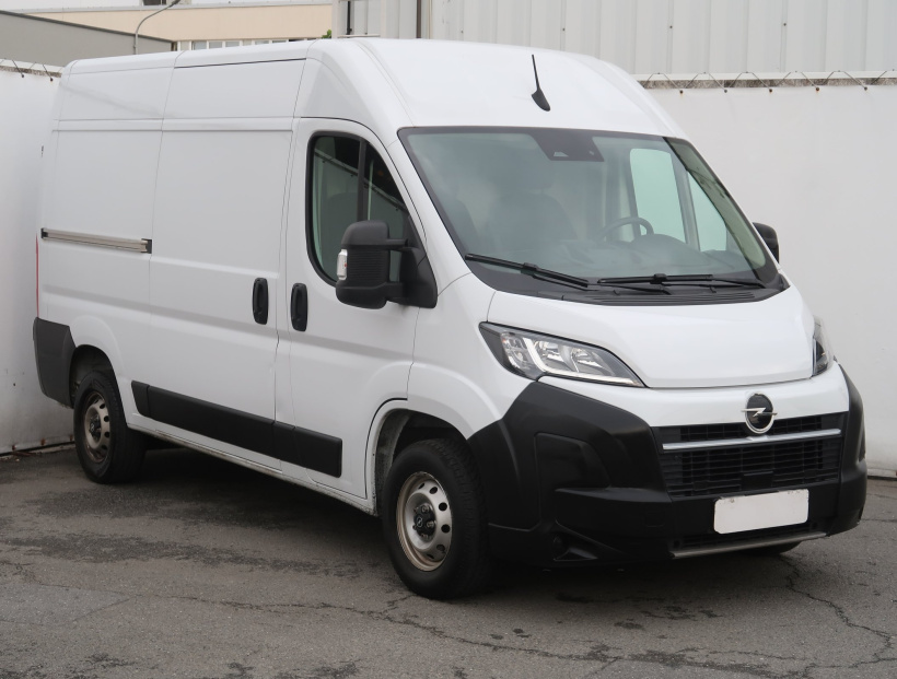 Opel Movano, 2024
