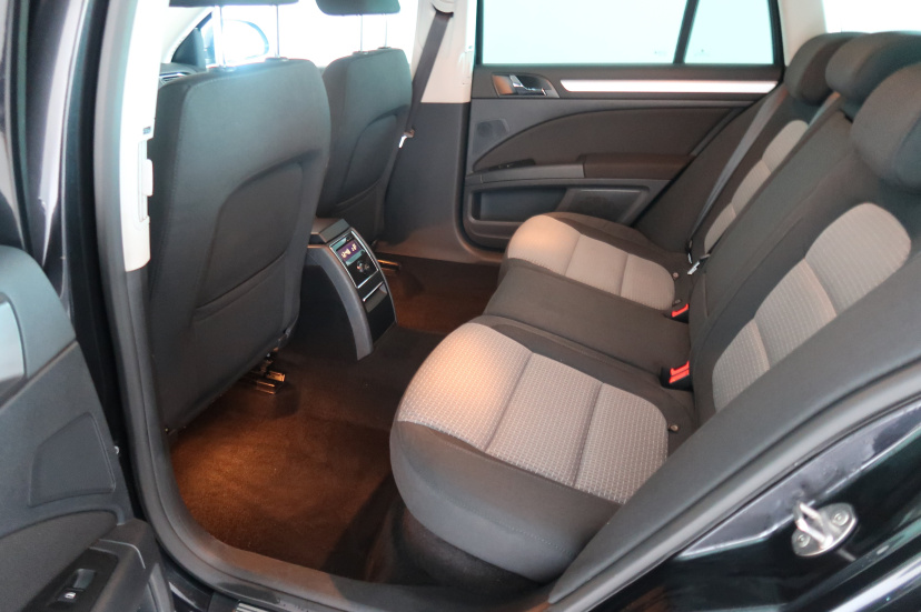 Škoda Superb, 2013