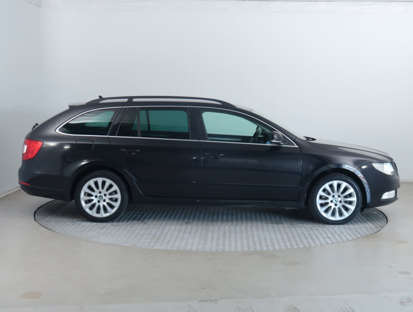 Škoda Superb, 2013