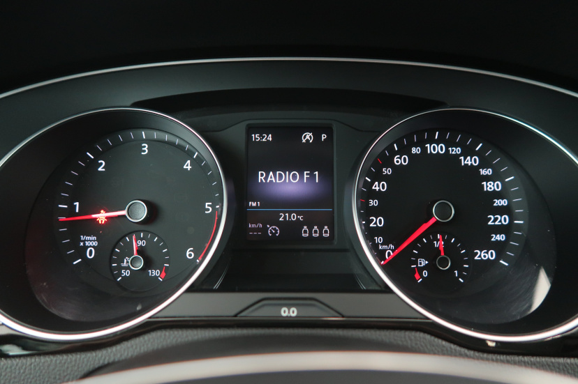 Volkswagen Passat, 2016