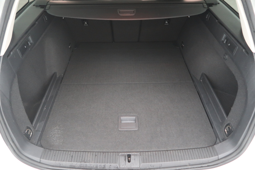 Volkswagen Passat, 2016