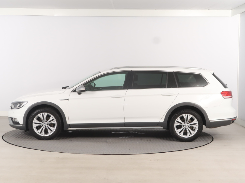 Volkswagen Passat, 2016
