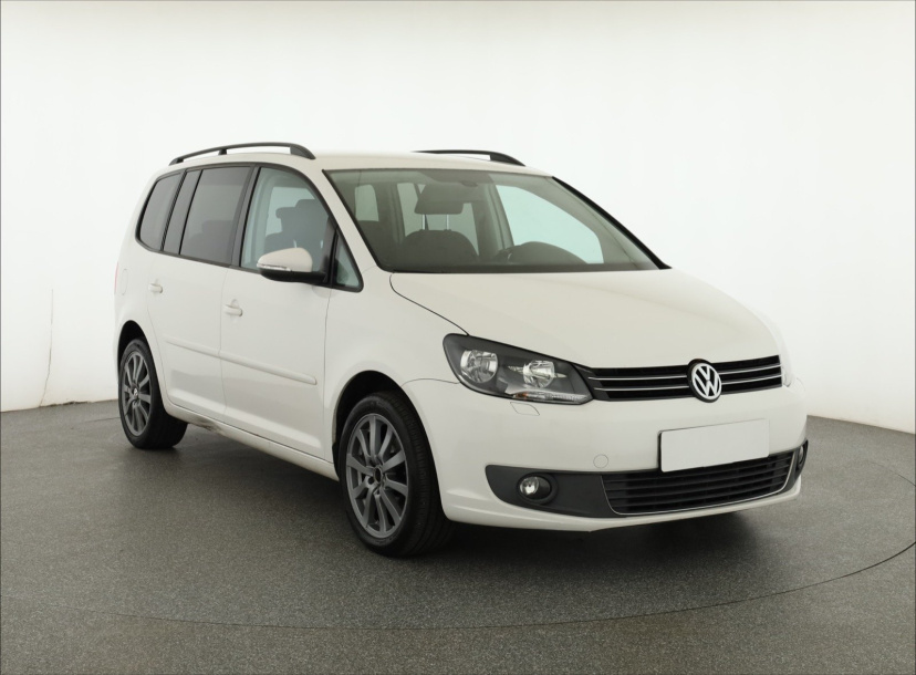 Volkswagen Touran, 2011
