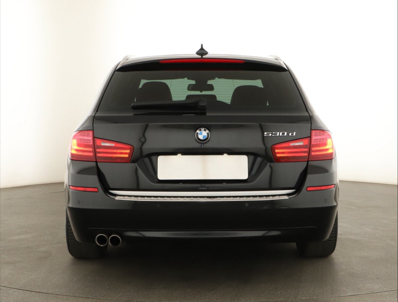 BMW 5, 2013