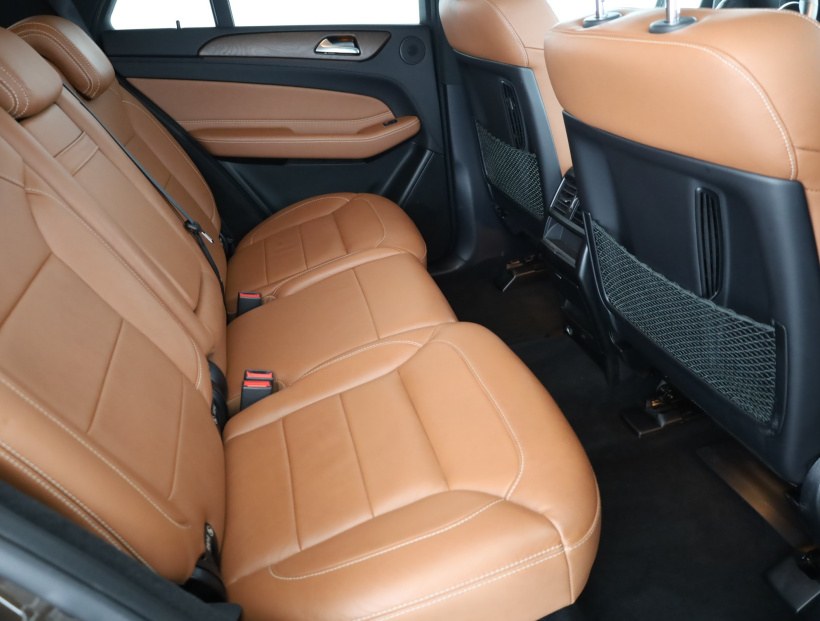 Mercedes-Benz GLE, 2016