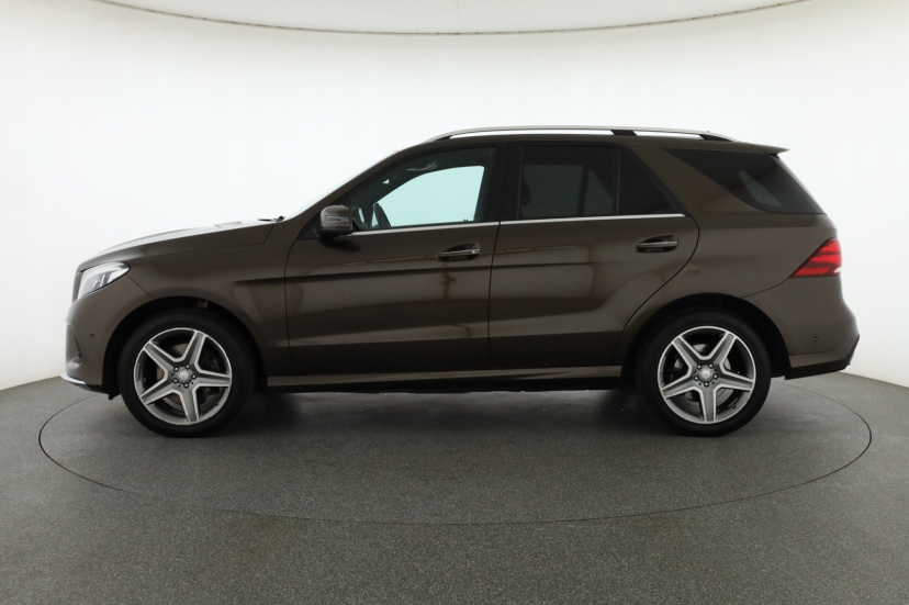 Mercedes-Benz GLE, 2016
