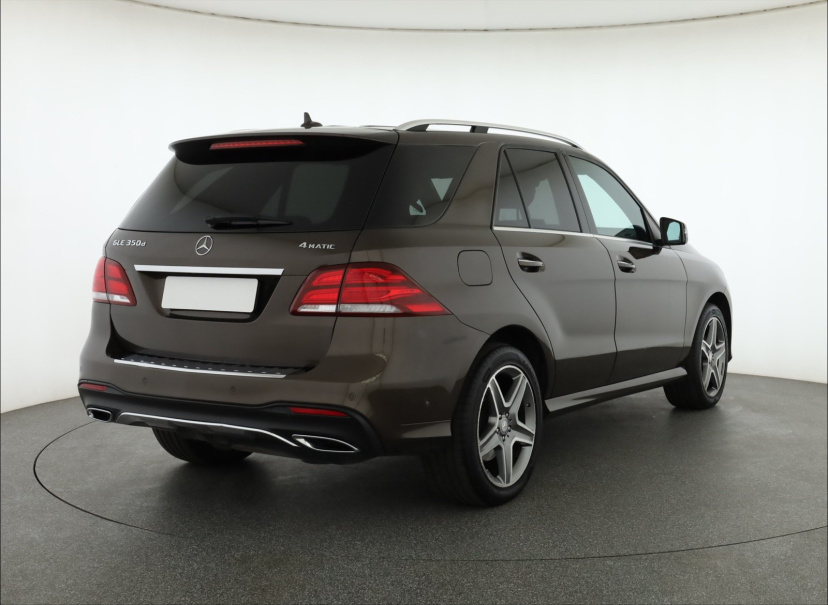 Mercedes-Benz GLE, 2016