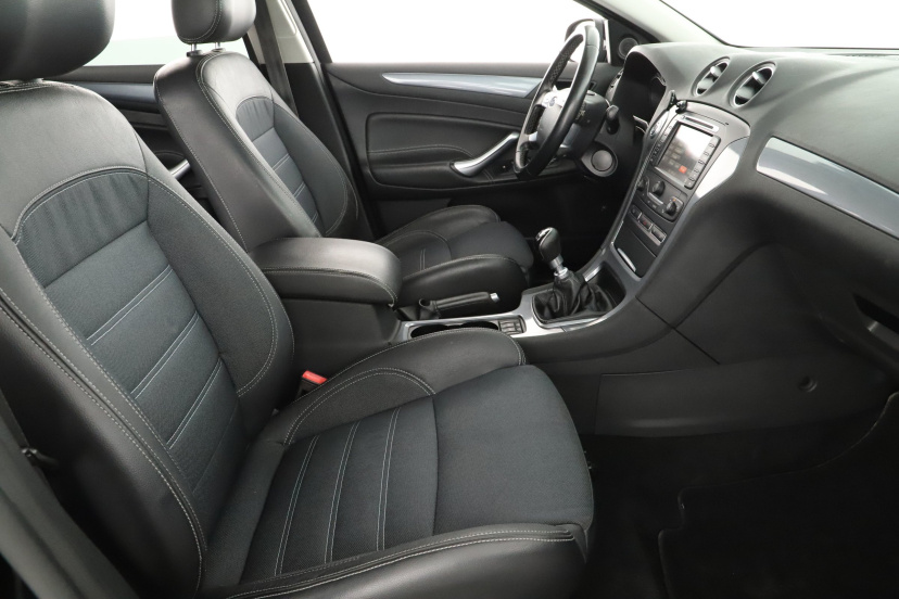 Ford Mondeo, 2012