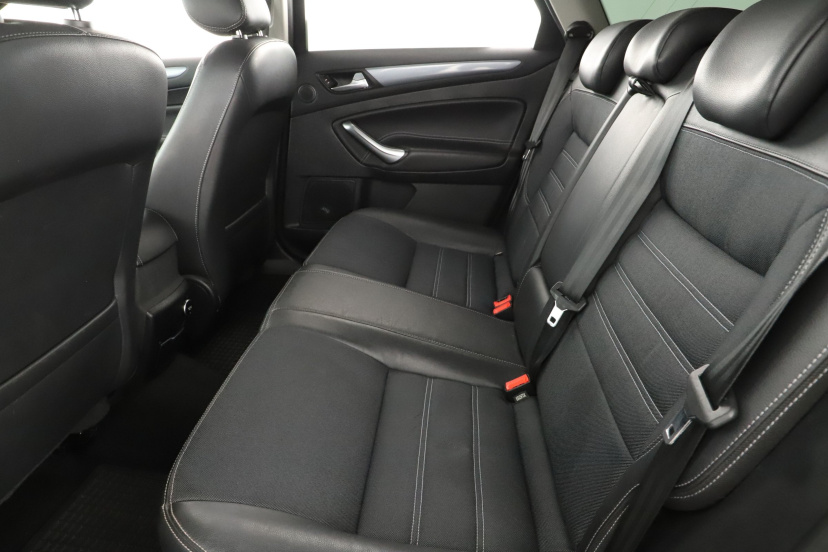 Ford Mondeo, 2012