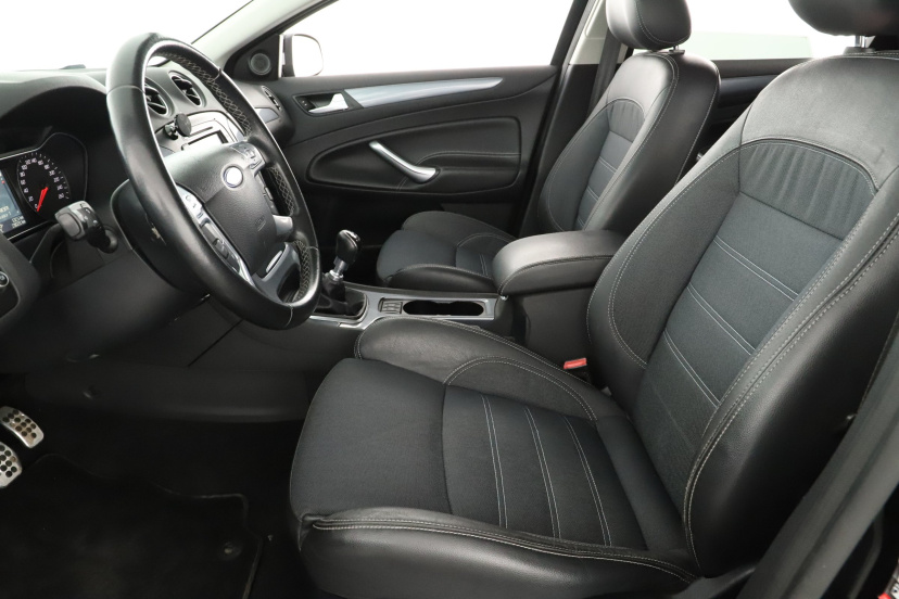 Ford Mondeo, 2012