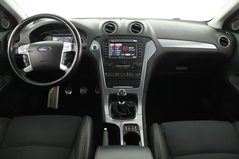 Ford Mondeo, 2012