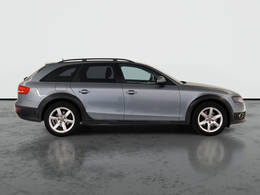 Audi A4 Allroad, 2011