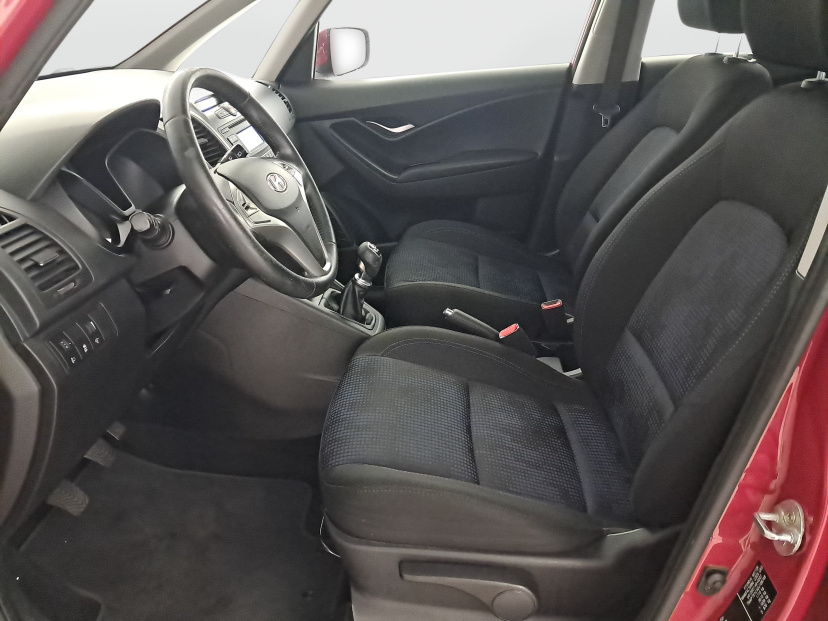 Hyundai ix20, 2013