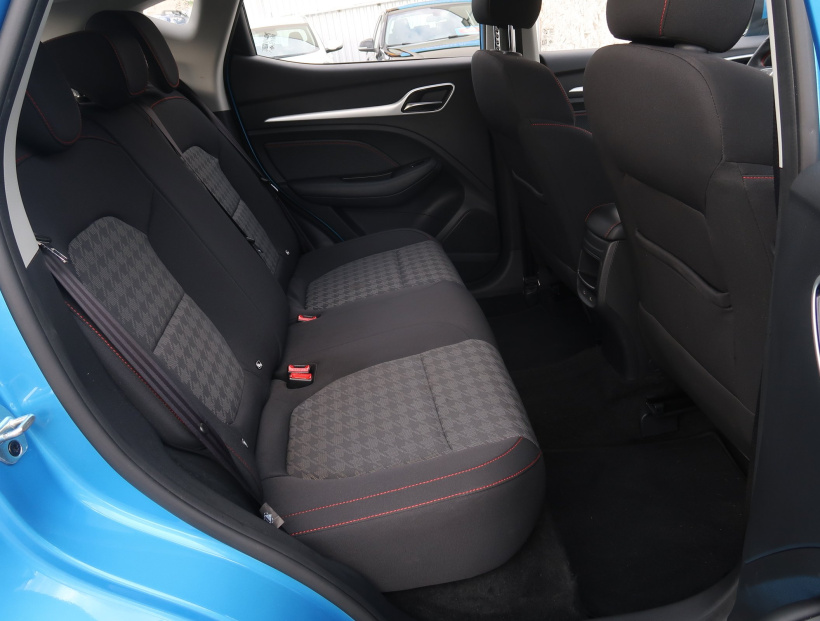 MG ZS SUV, 2024