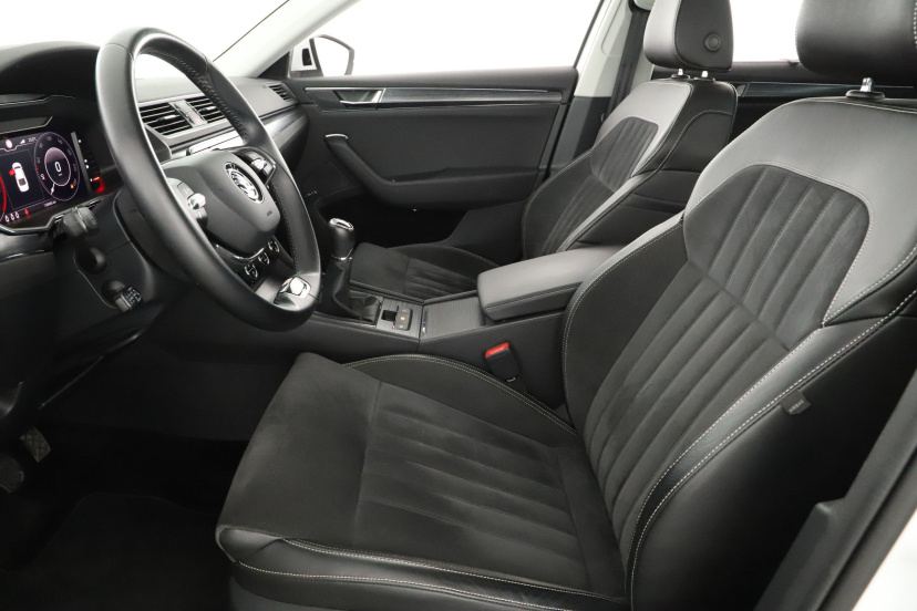 Škoda Superb, 2021