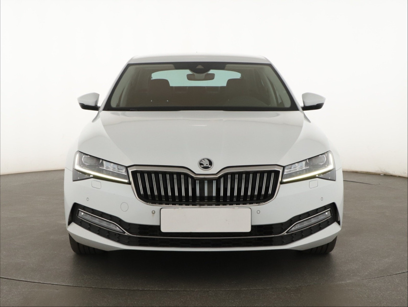 Škoda Superb, 2021