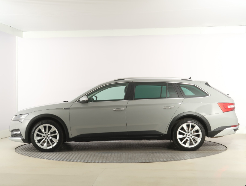 Škoda Superb, 2022
