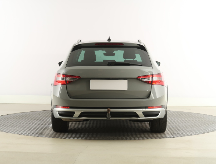 Škoda Superb, 2022