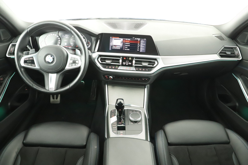 BMW 3, 2021