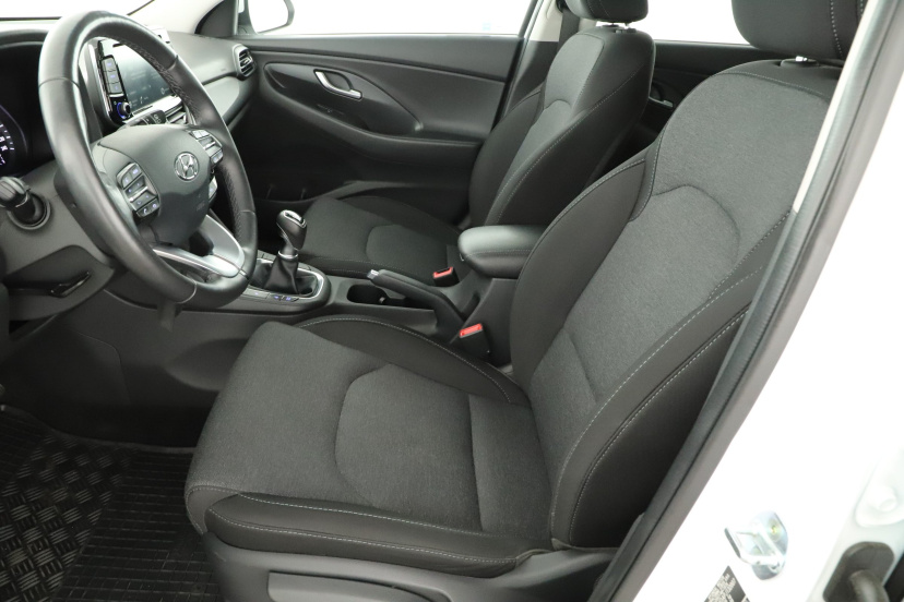 Hyundai i30, 2023