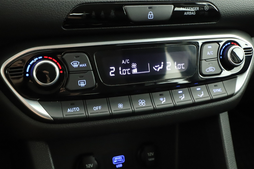 Hyundai i30, 2023
