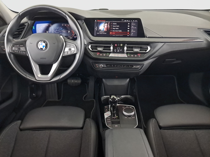 BMW 1, 2023