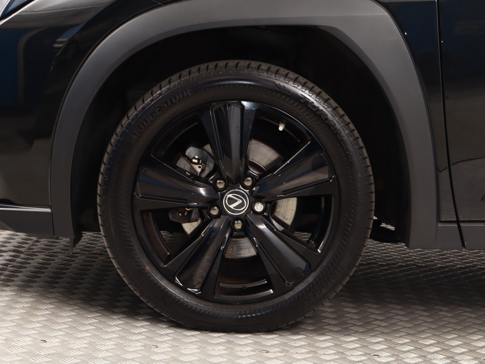 Lexus UX - 2023
