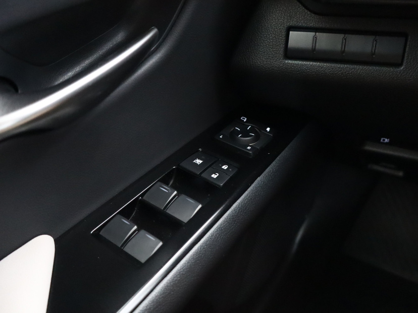 Lexus UX, 2023