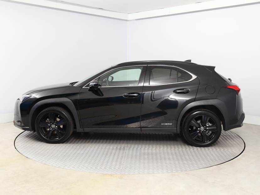 Lexus UX, 2023