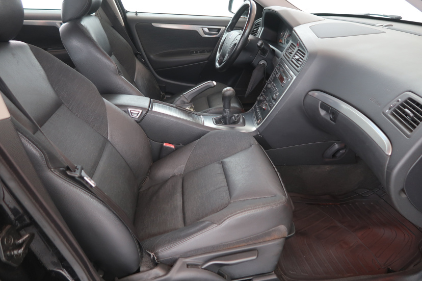 Volvo V70, 2004
