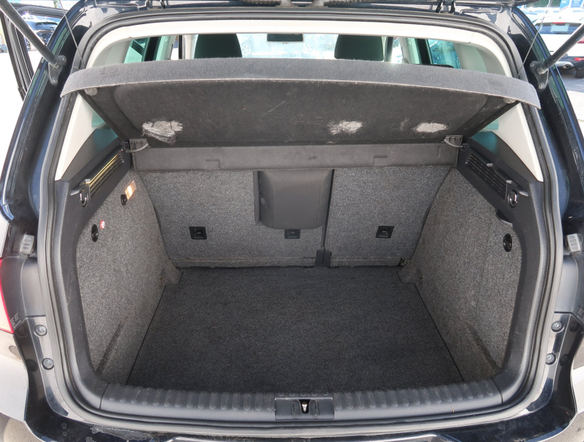Volkswagen Tiguan, 2011