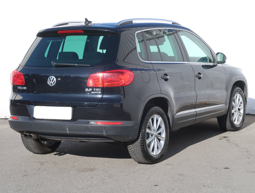 Volkswagen Tiguan, 2011